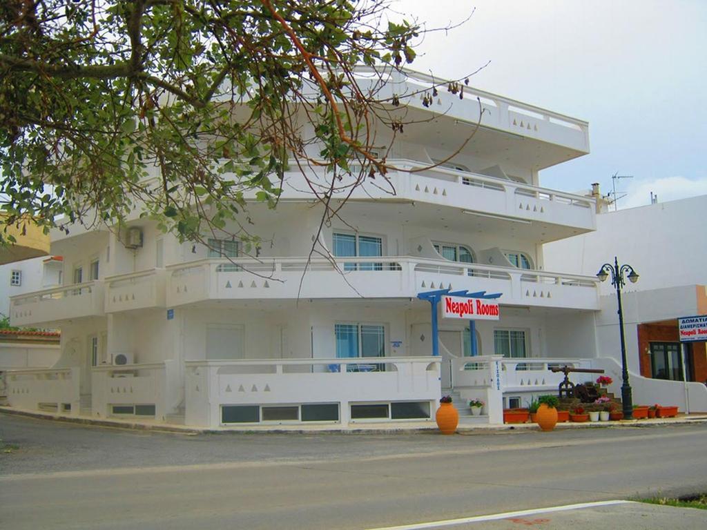 尼波利罗姆酒店 Neápolis 外观 照片